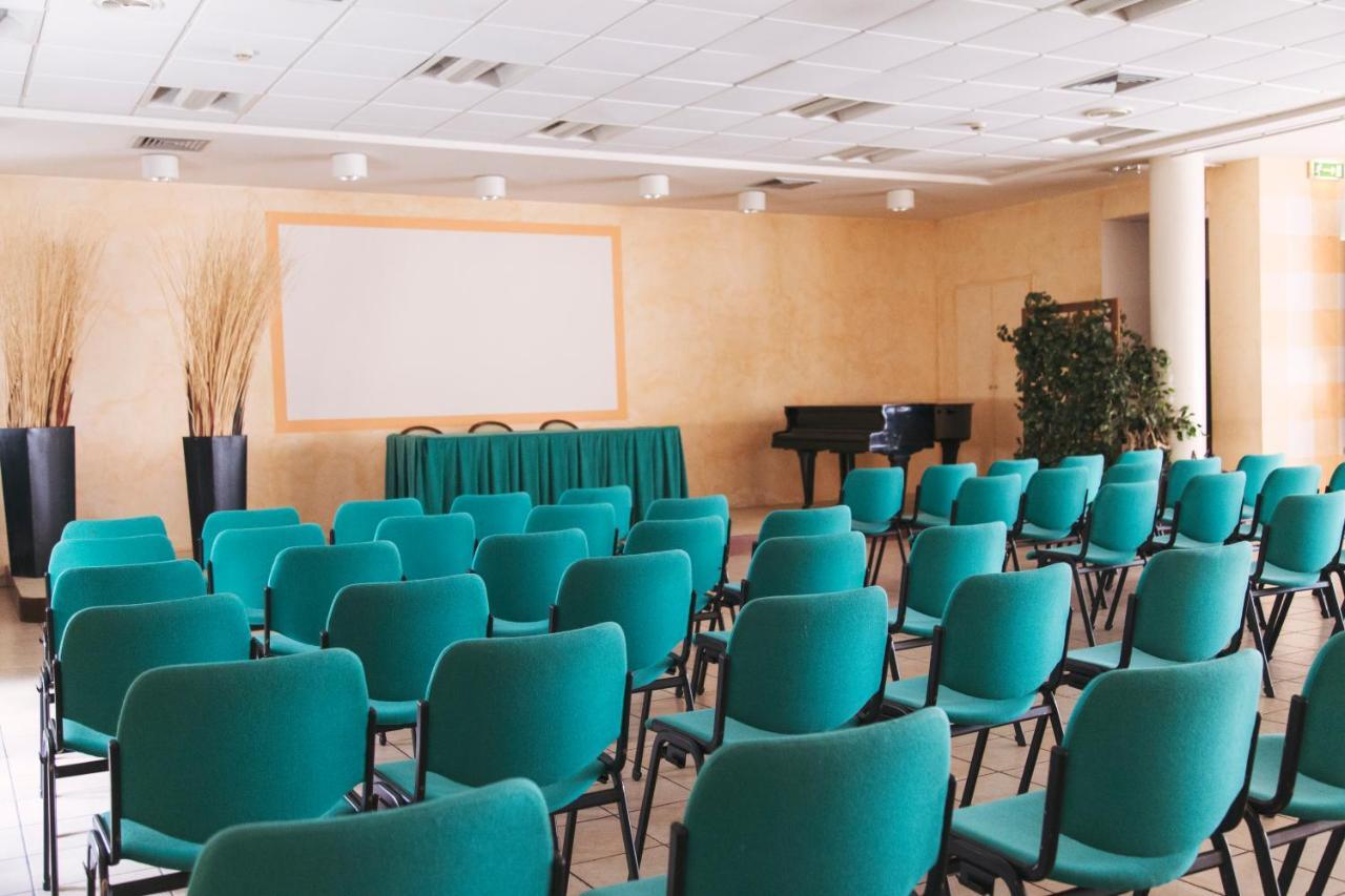 Hotel Clementi Salice Terme Ngoại thất bức ảnh